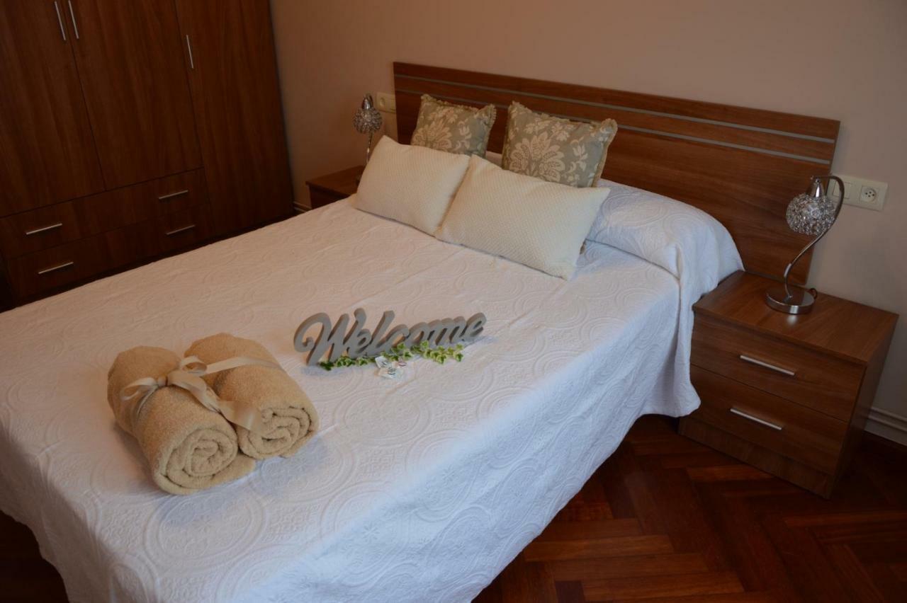 Appartement Piso Da Empegada à Arzúa Extérieur photo