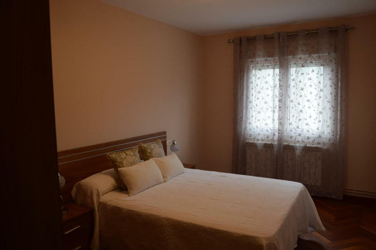 Appartement Piso Da Empegada à Arzúa Extérieur photo