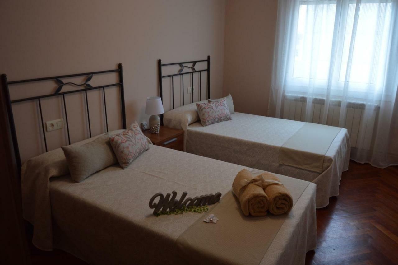Appartement Piso Da Empegada à Arzúa Extérieur photo