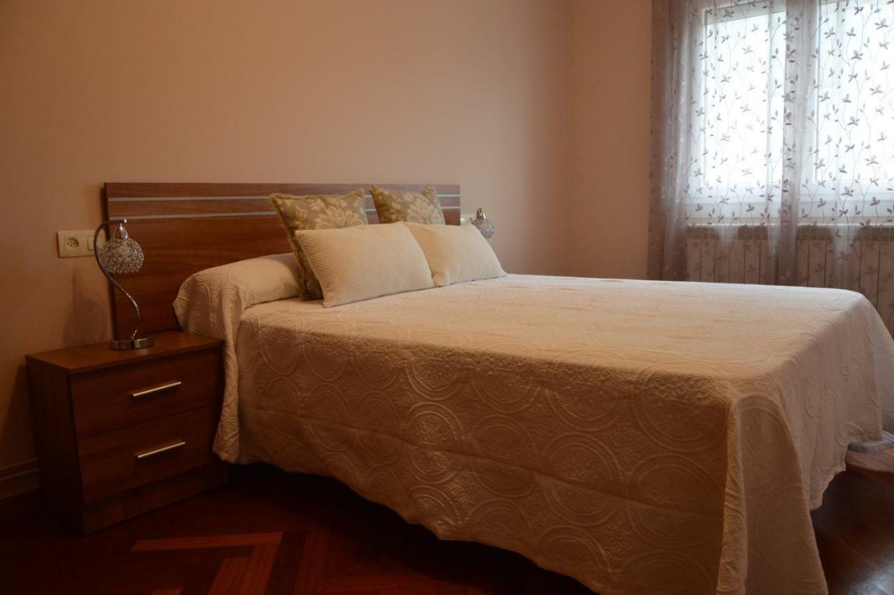 Appartement Piso Da Empegada à Arzúa Extérieur photo