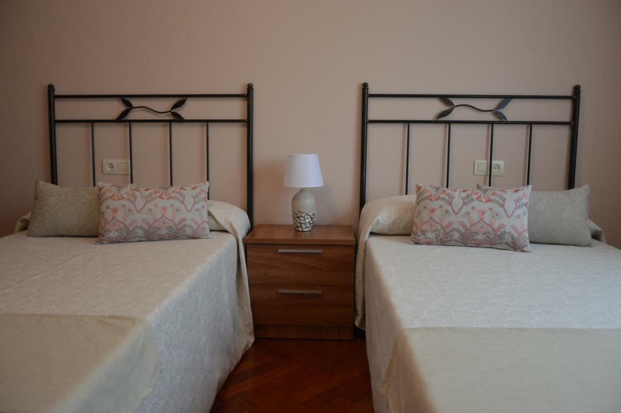 Appartement Piso Da Empegada à Arzúa Extérieur photo